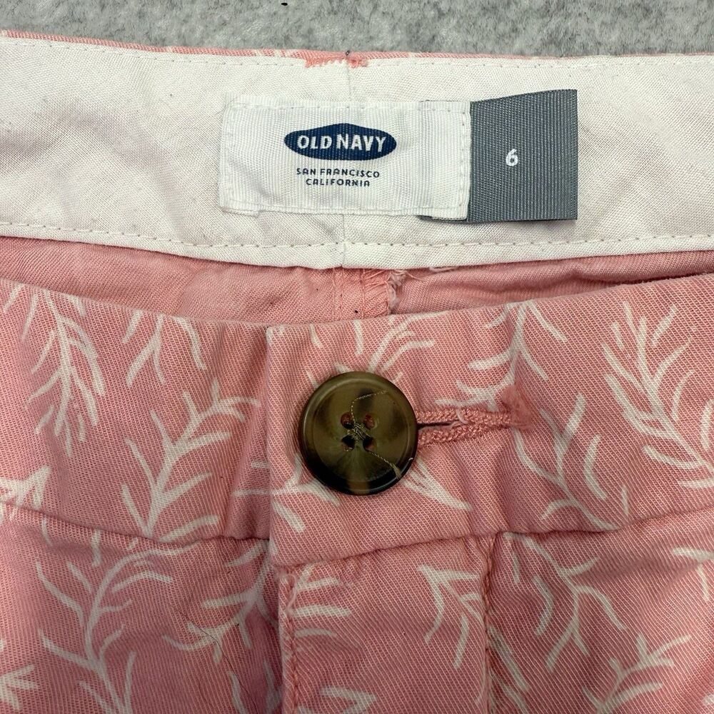 Old Navy Everyday Shorts Womens Size 6 Chino Pink Print Mid Rise 100% Cotton - Picture 4 of 9